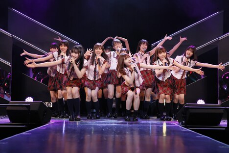 HKT48「HKT48 6フェス ~LOVE&PEACE!ROCK周年だよ、人生は…~」2期生ファンミーティングの様子。(c)AKS