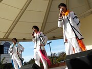 左から塩崎太智、佐野勇斗、板垣瑞生。