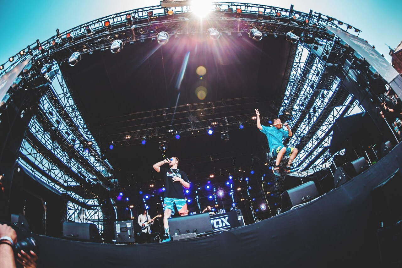 Def Tech×ベリーグッドマン、春に大阪でツーマン「贈り詩」