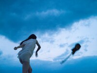 「The Sea」撮影時の様子。（撮影：菅原康太）