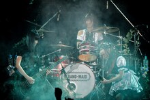 左からMISA（B）、AKANE（Dr）、KANAMI（G）。（Photo by masanori fujikawa）