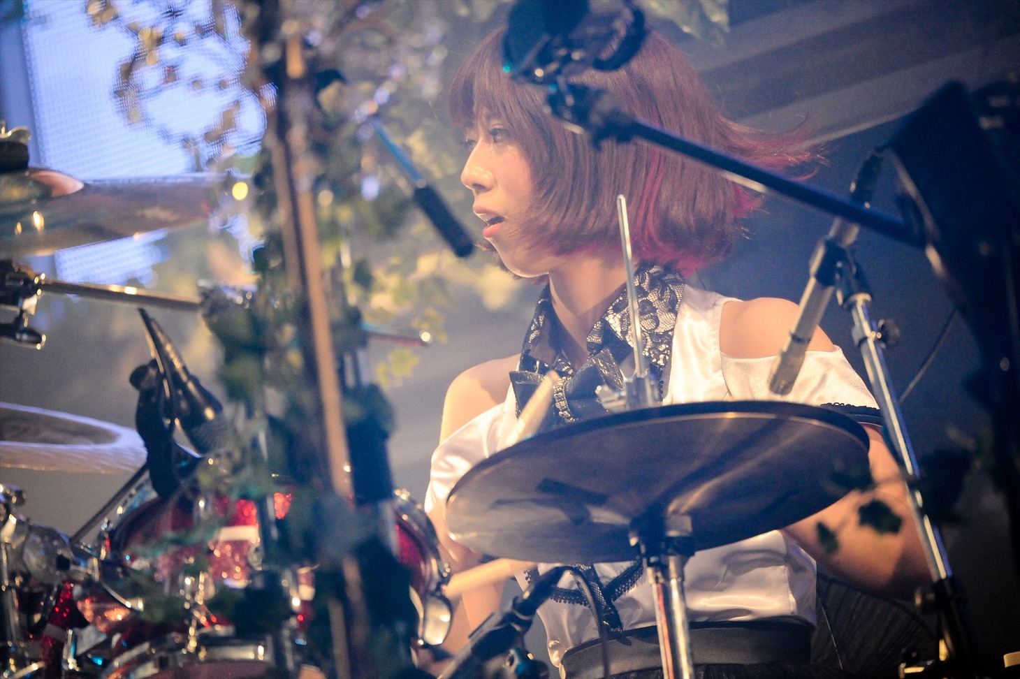 AKANE（Dr）（Photo by masanori fujikawa）
