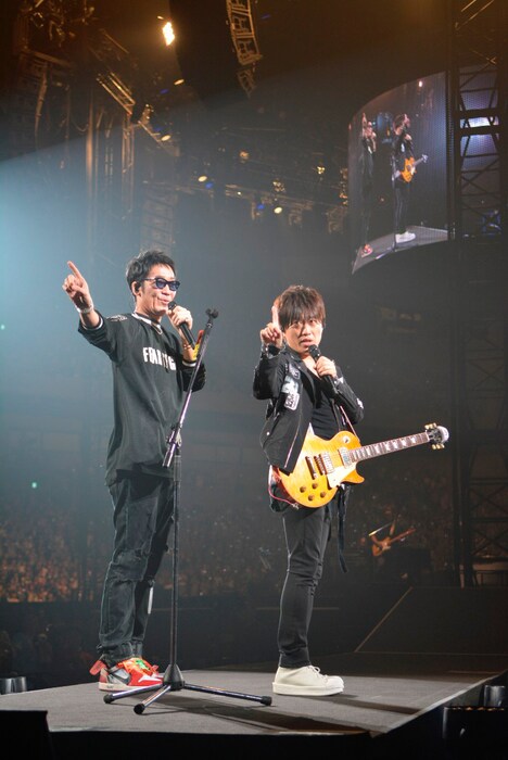 コブクロ(写真提供:ワーナーミュージック・ジャパン)