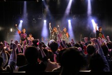 「MAY'S 15th Anniversary “39” Tour」WWW X公演の様子。（撮影：田中真光）