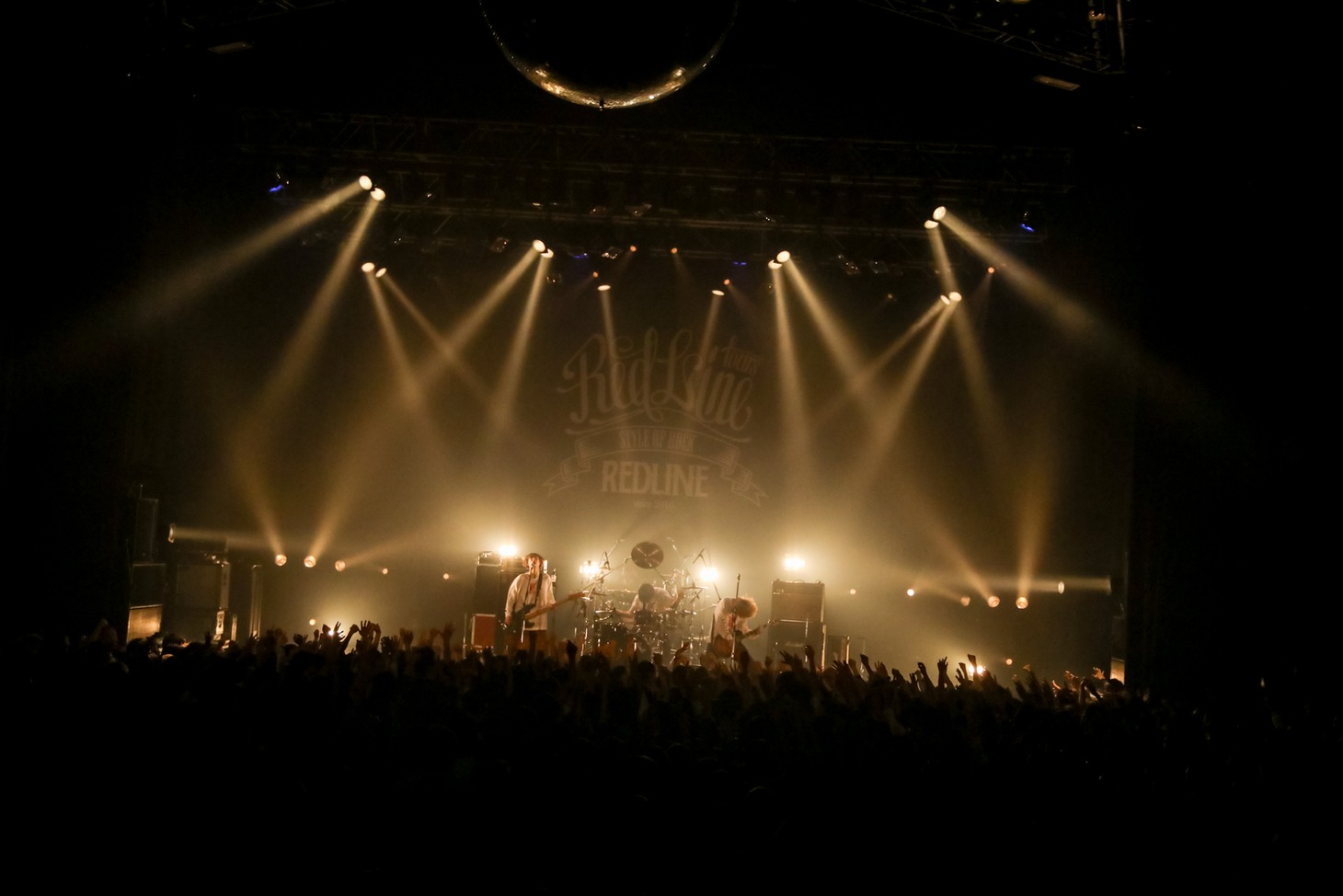 「REDLINE TOUR 2017」FOMAREのライブの様子。（Photo by Viola Kam [V'z Twinkle]）