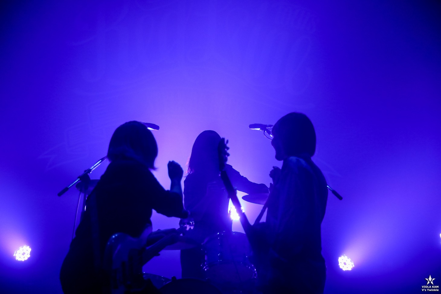 「REDLINE TOUR 2017」yonigeのライブの様子。（Photo by Viola Kam [V'z Twinkle]）