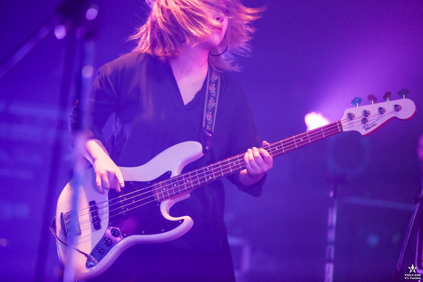 ごっきん（B, Cho / yonige）（Photo by Viola Kam [V'z Twinkle]）