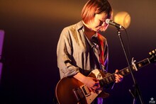 牛丸ありさ（Vo, G / yonige）（Photo by Viola Kam [V'z Twinkle]）