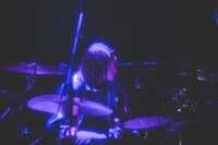 垣守翔真（Dr）（撮影：今井駿介）