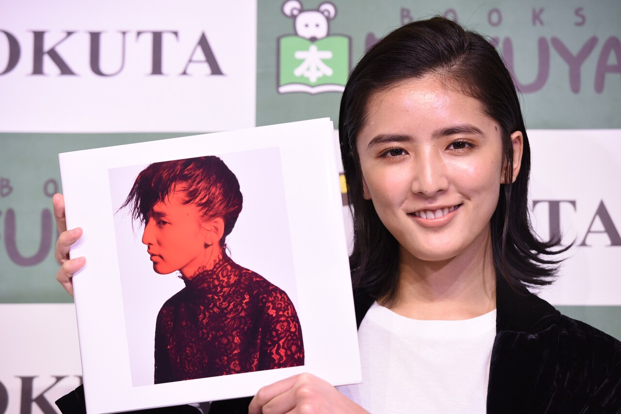 藤井萩花 Shuka Fujii 藤井萩花”