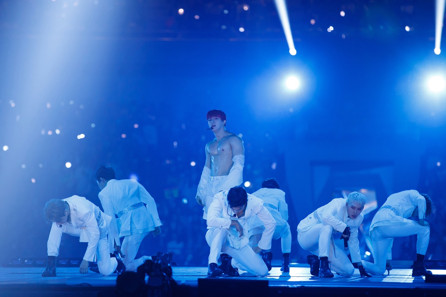MONSTA X