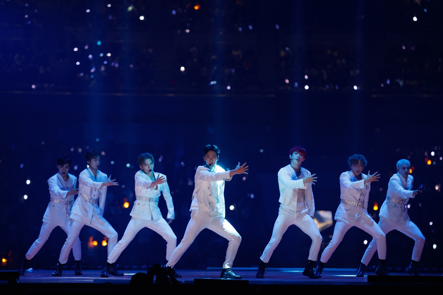 MONSTA X