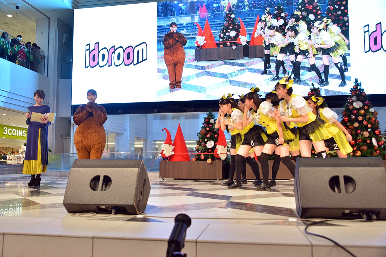 はちみつロケットのメジャーデビュー発表イベントの様子。