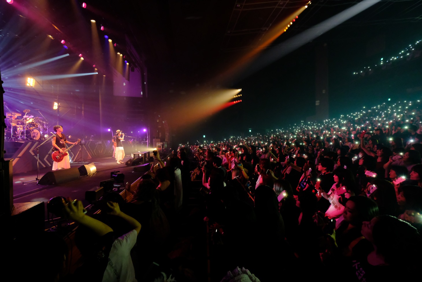 「SID TOUR 2017『NOMAD』」北海道・わくわくホリデーホール公演の様子。（撮影：原田直樹）
