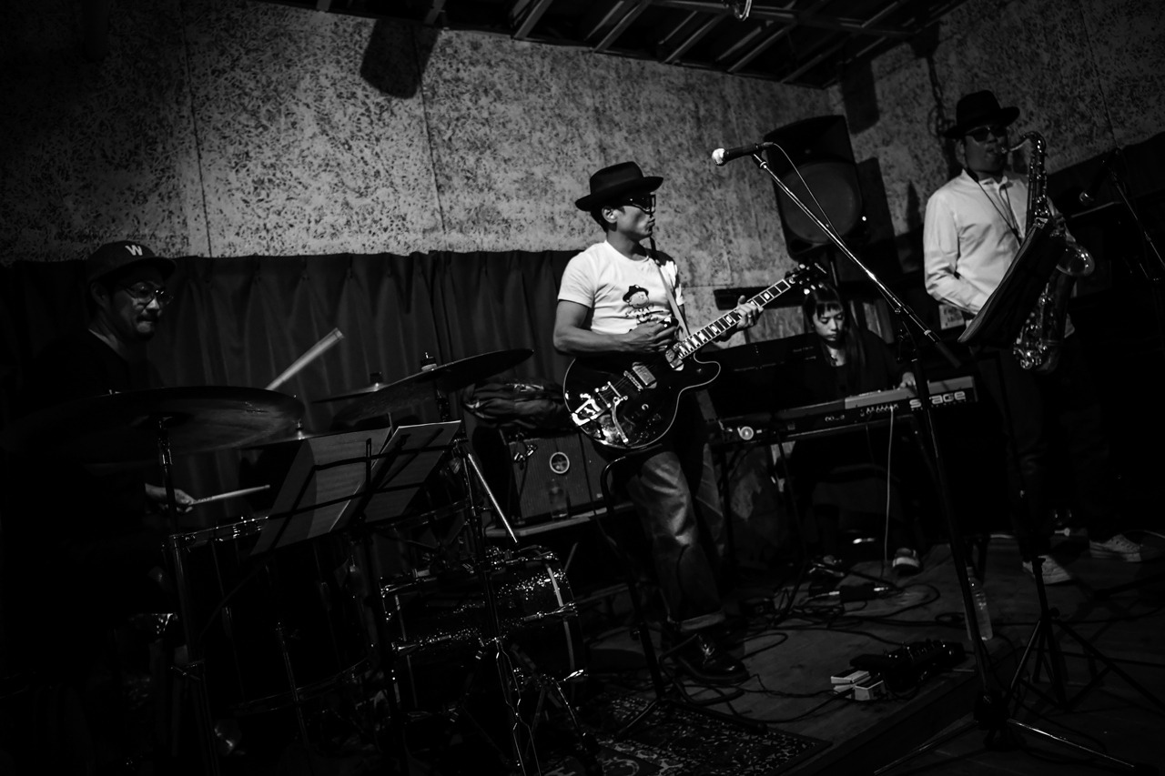 THE ZOOT16