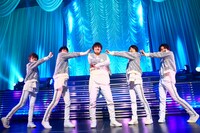 M!LK（撮影：笹森健一）