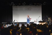 中島愛「あなたと愛と」の様子。