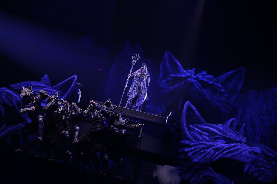 SU-METAL（Vo, Dance）（Photo by Tsukasa Miyoshi [Showcase]）