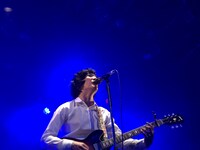 「石崎ひゅーい TOUR 2017『鬼退治』」大阪・BIGCAT公演の様子。（写真提供：EPICレコード）