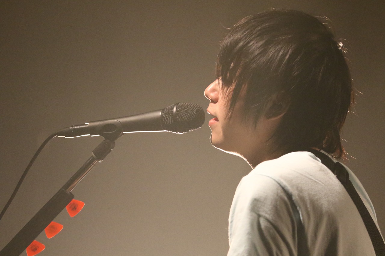 小山田壮平（Vo, G）（撮影：福政良治）