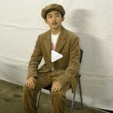 オカモトレイジ（OKAMOTO'S）コメント動画のキャプチャ。