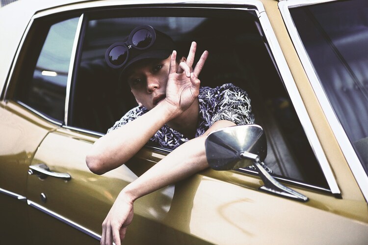 ネオギャル男 自称するjp The Wavyの新曲 Neo Gal Wop Mv公開 動画あり 音楽ナタリー