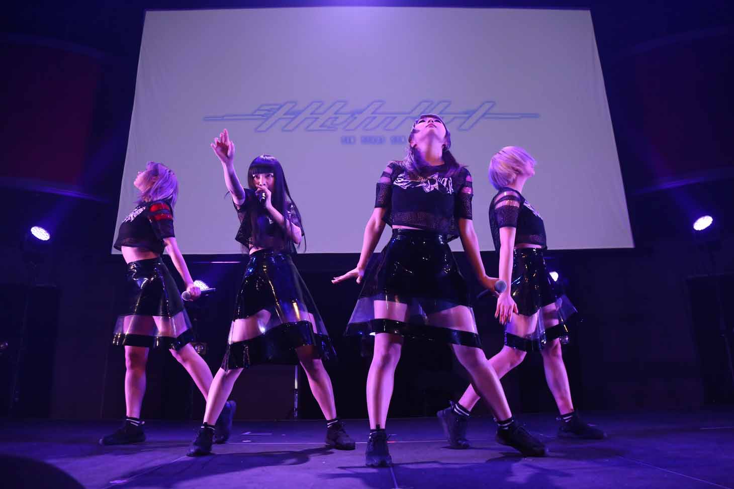 シンセカイセン（Photo by cherryman）