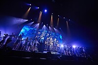 SuG「HEAVY POSITIVE ROCK」東京・日本武道館公演の様子。