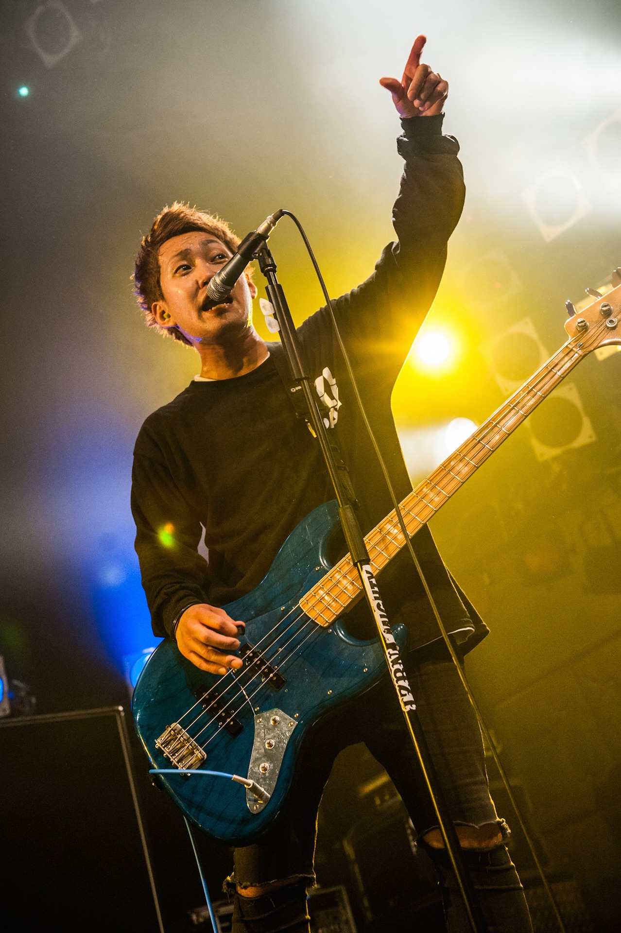 よっぴー（Vo, B / POT）（Photo by manaty）