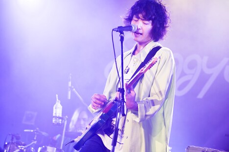 原田茂幸（G, Vo）（撮影：田中聖太郎）