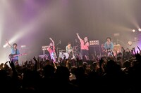 「Awesome Talks -One Man Show 2017Autumn/Winter-」東京・Zepp DiverCity TOKYO公演の様子。（撮影：古渓一道）