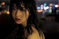 伊藤万理華「伊藤万理華写真集 エトランゼ」より。