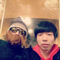 左から西中島きなこ、吉田靖直（トリプルファイヤー）