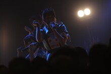 A応P「A応P 1st LIVE TOUR 2017-2018 君氏の▽に潜入せよ！」北海道・cube garden公演の様子。（写真提供：AT-X）