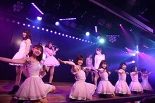 「AKB48劇場12周年特別記念公演」の様子。(c)AKS