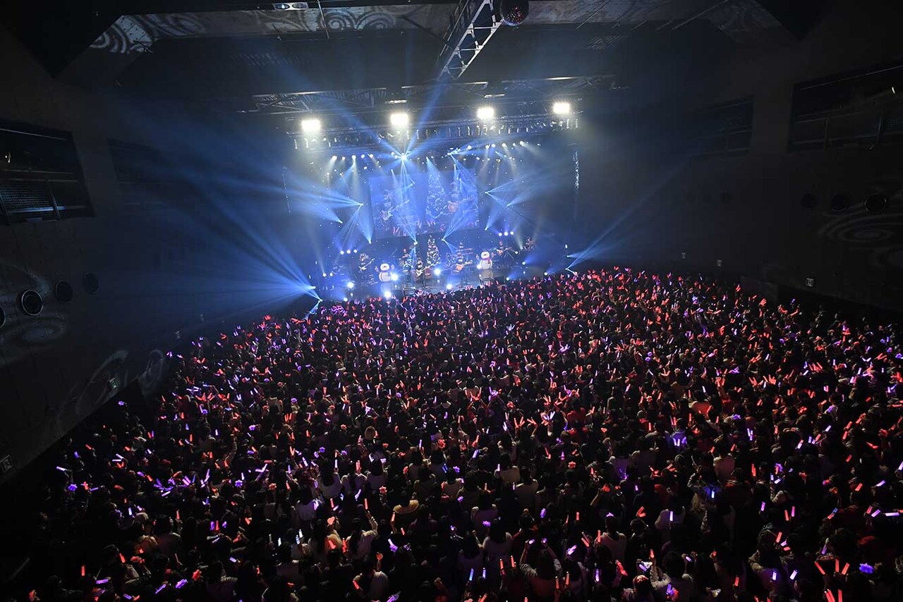 「【速報】しまさかで >>バースデーイベント<< やるってよwww～>>2 今年は東京からの大阪らしい～」東京公演の様子。（撮影：岡本麻衣）