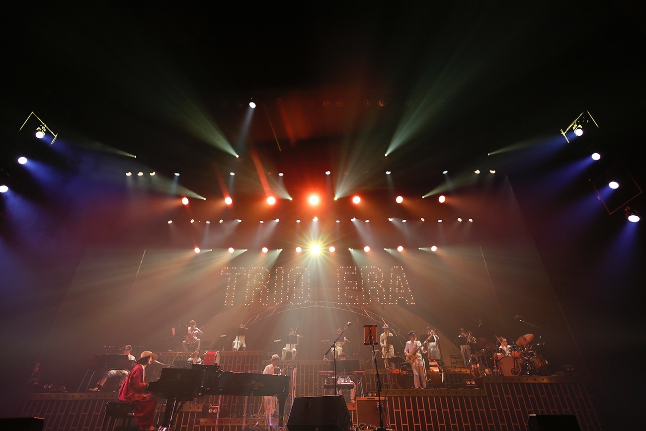 「ohashiTrio 10th ANNIVERSARY SPECIAL CONCERT "TRIO ERA"」の様子。（Photo by Tsukasa Miyoshi / Showcase）