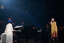 左から大橋トリオ、持田香織。（Photo by Yuusuke Katsunaga）