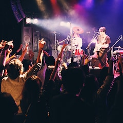 uchuu,「KEEP ON」リリースツアーで混沌としたエネルギー放つ
