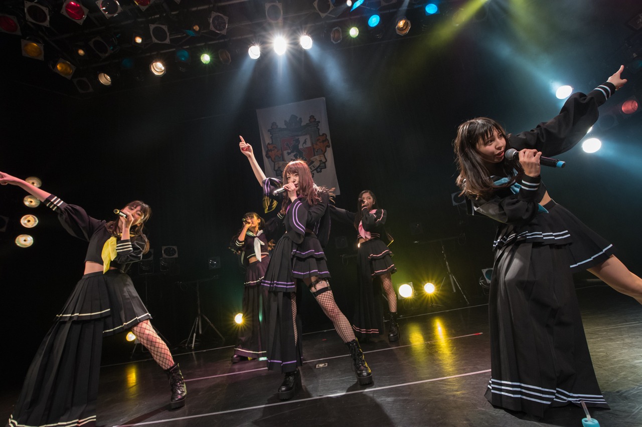 マジカル・パンチライン「DANCE DANCE ROMANCE: PART I」の様子。（写真提供：ポニーキャニオン）