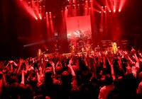12月10日の東京・マイナビBLITZ赤坂公演の様子。（撮影：金丸雅代）