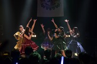 マジカル・パンチライン「DANCE DANCE ROMANCE: PART I」の様子。（写真提供：ポニーキャニオン）