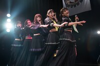 マジカル・パンチライン「DANCE DANCE ROMANCE: PART I」の様子。（写真提供：ポニーキャニオン）