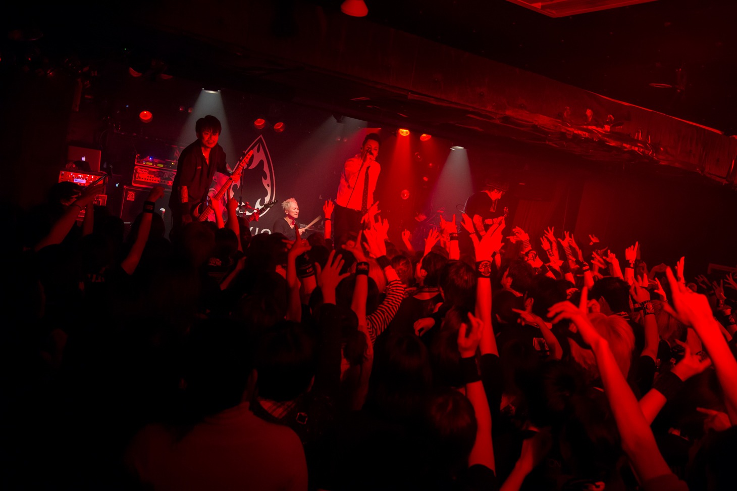 「20th Anniversary OBLIVION DUST "Zodiac Way Tour 2017-18"」栃木・HEAVEN'S ROCK Utsunomiya VJ-2公演の様子。（撮影：緒車寿一）