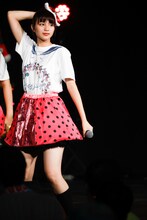 安室奈美恵「a walk in the park」をパフォーマンスする愛来。（撮影：笹森健一）