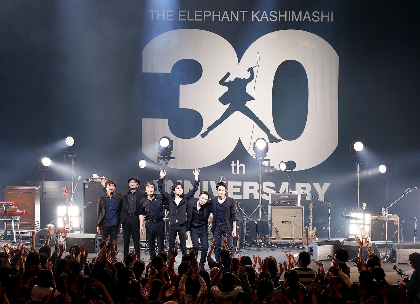 エレファントカシマシ「30th ANNIVERSARY TOUR 2017 "THE FIGHTING MAN"」の様子。（撮影：岡田貴之）