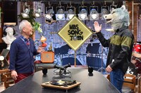 角淳一とJean-Ken Johnny（MAN WITH A MISSION）。(c)MBS