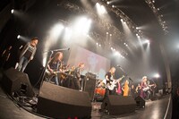 hideバンドセッションの様子。(c)HEADWAX ORGANIZATION CO.,LTD.（Photo by nonfix creative［HIROYUKI UENO / HITOMI KATADA］）