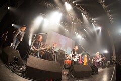 ハッピーバースデーhide！1996年ツアーメンバーも集結した祝福の生誕祭