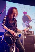 PATA（G / X JAPAN、Ra:IN）(c)HEADWAX ORGANIZATION CO.,LTD.（Photo by nonfix creative［HIROYUKI UENO / HITOMI KATADA］）